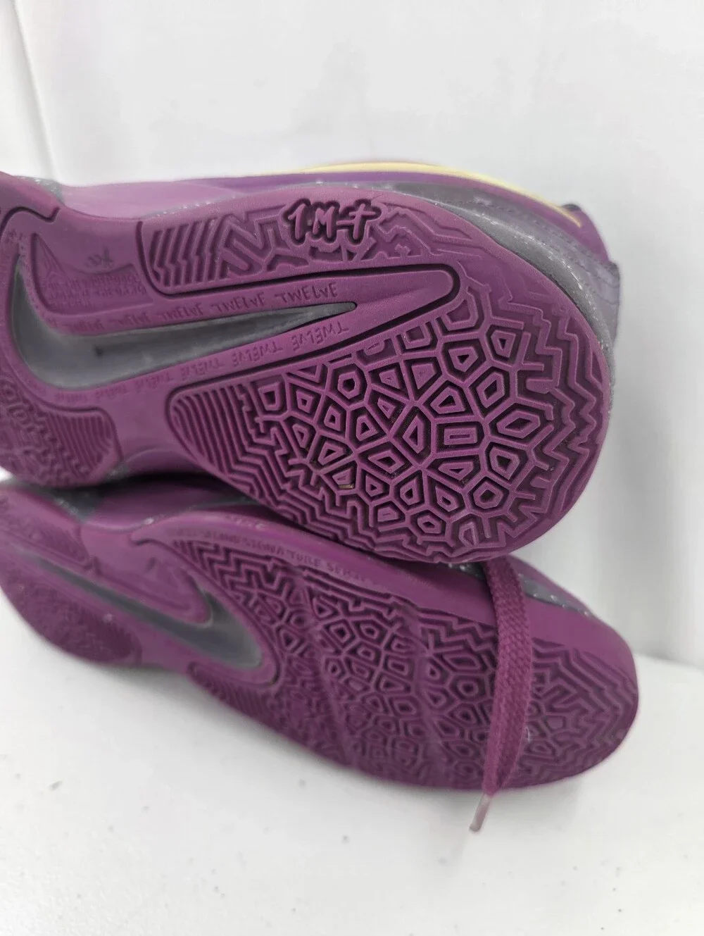 Nike JA 2 GS Low Sneakers Stargazer Edition Bold Berry FV5633-500 Youth Size 7Y.